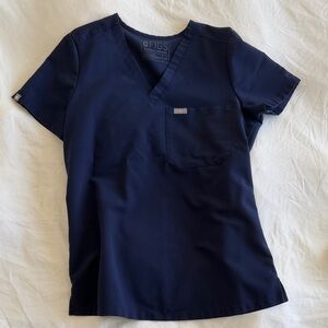 FIGS -  Catarina One-Pocket Scrub Top